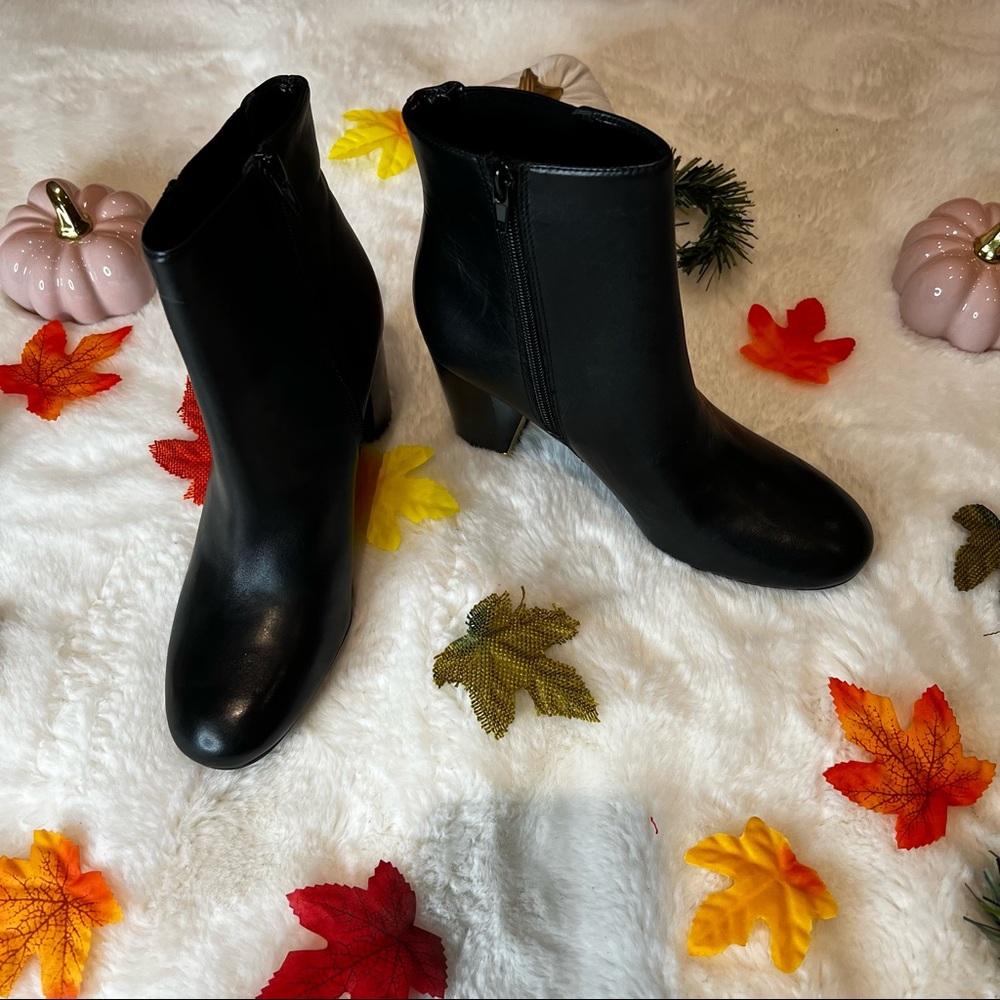 Preston YorkOlina Leather Side Zip Chain Heel Detail Chelsea Booties. #…